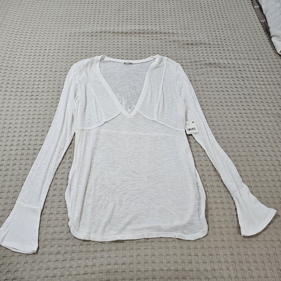 Intimately Free People Laying Low Long Sleeve Tee Size Large NWT - Picture 2 of 15